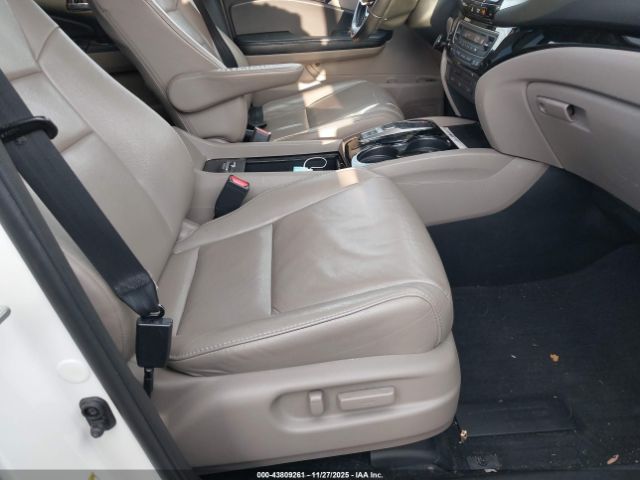 Honda Pilot Touring Image 7