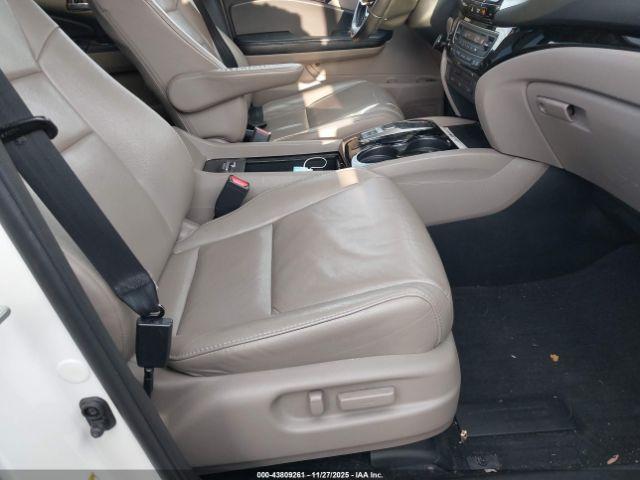 Honda Pilot Touring Image 7