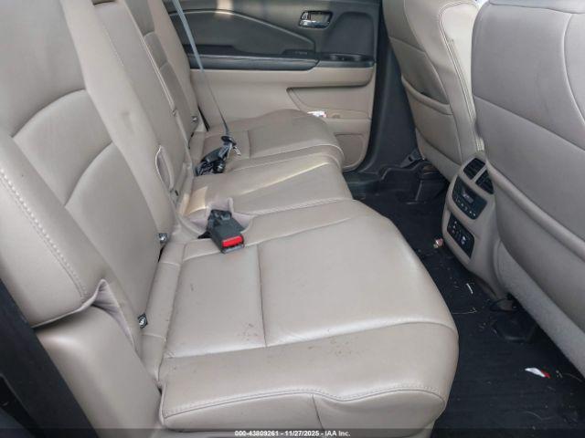 Honda Pilot Touring Image 10