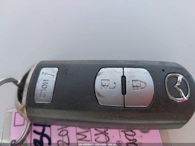 Mazda Cx Sport Image 8