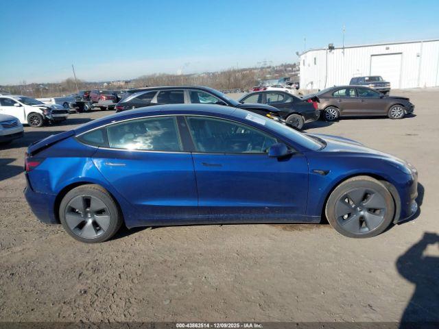 Tesla Model 3 Rear-wheel Drive Image 20
