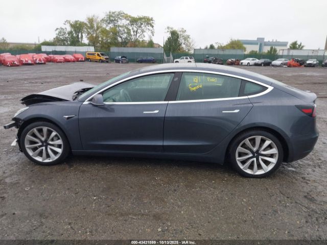 Tesla Model 3 Performance Dual Motor All-wheel Drive Image 8