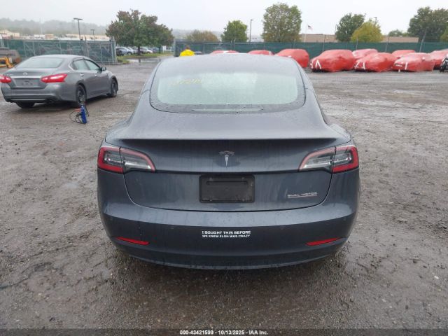 Tesla Model 3 Performance Dual Motor All-wheel Drive Image 14