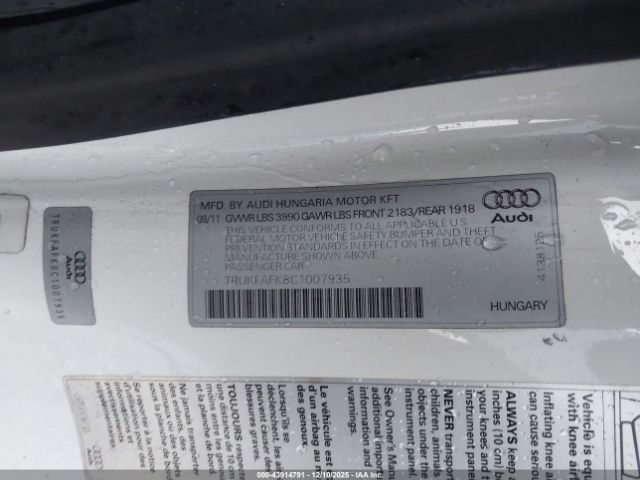 Audi TT 2.0t Prestige Image 10