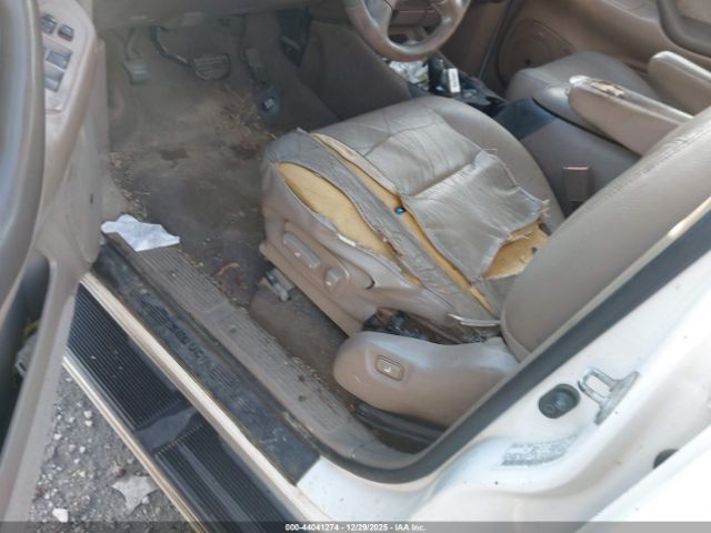 Toyota Sequoia Sr5 V8 Image 6