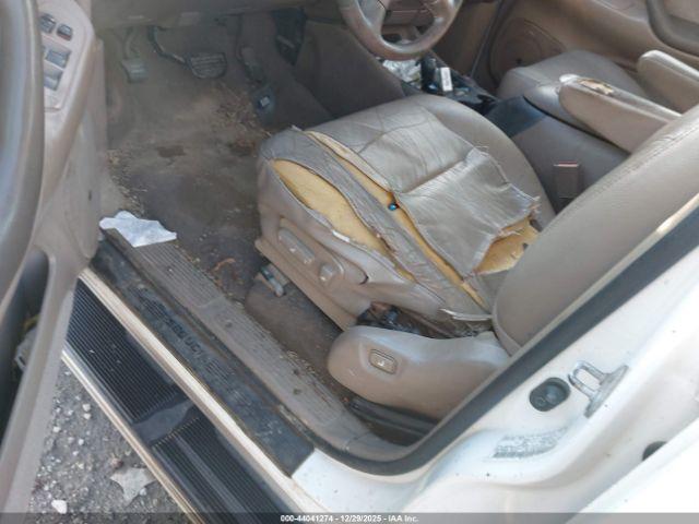 Toyota Sequoia Sr5 V8 Image 6