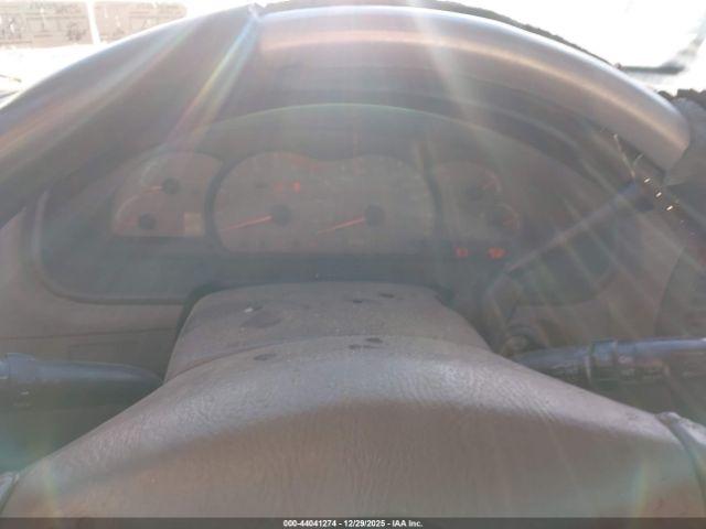 Toyota Sequoia Sr5 V8 Image 3