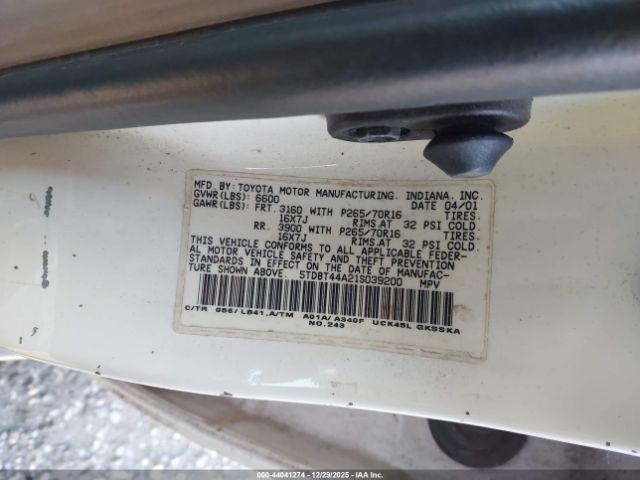 Toyota Sequoia Sr5 V8 Image 4