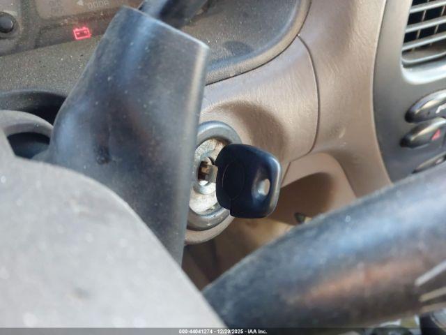 Toyota Sequoia Sr5 V8 Image 11