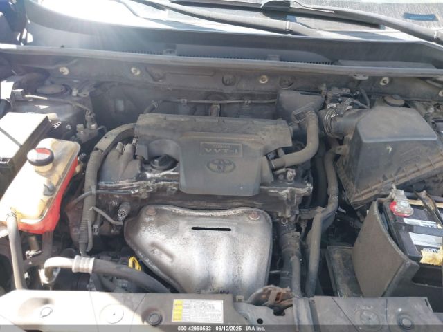 Toyota RAV4 Le Image 12