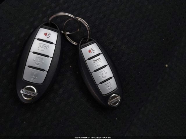 Nissan Altima Image 11