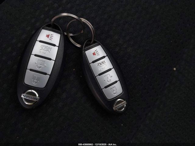 Nissan Altima Image 11