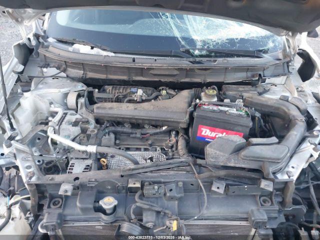 Nissan Rogue S Image 5