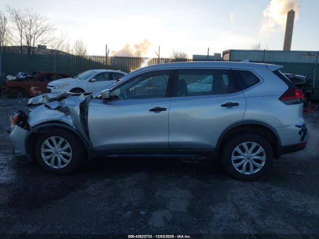 Nissan Rogue S Image 14