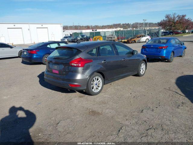 Ford Focus Se Image 10