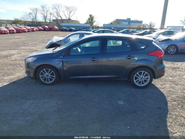 Ford Focus Se Image 16