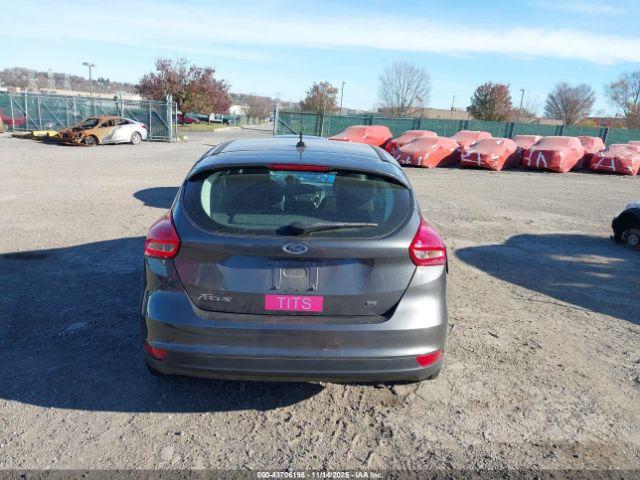 Ford Focus Se Image 4