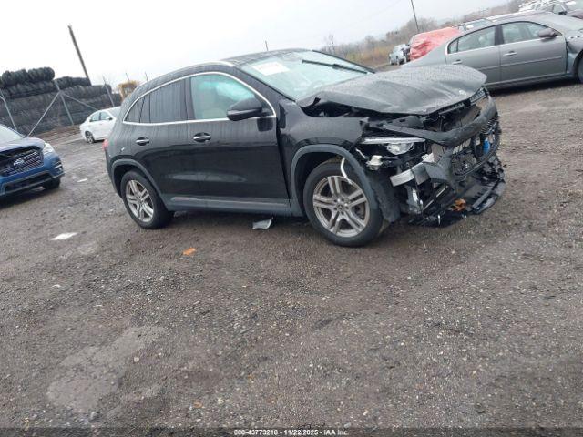  Salvage Mercedes-Benz GLA
