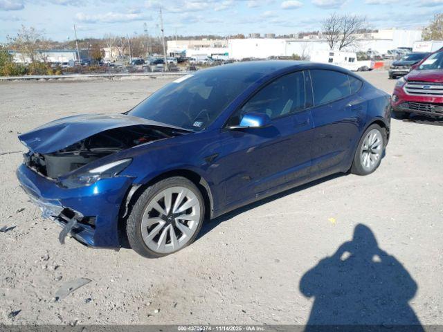 Tesla Model 3 Rear-wheel Drive Image 3