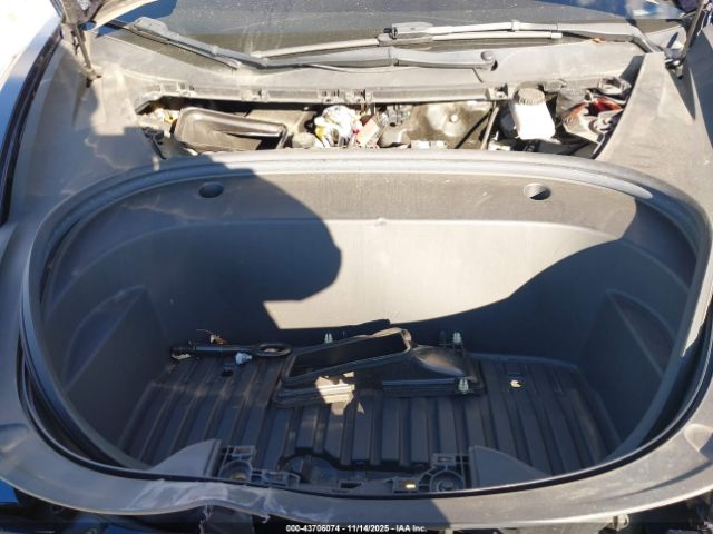 Tesla Model 3 Rear-wheel Drive Image 15