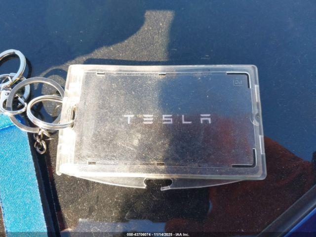 Tesla Model 3 Rear-wheel Drive Image 16