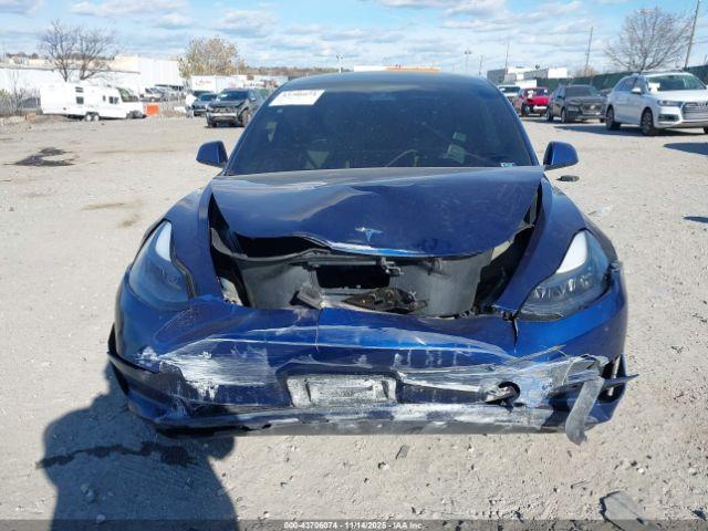 Tesla Model 3 Rear-wheel Drive Image 10