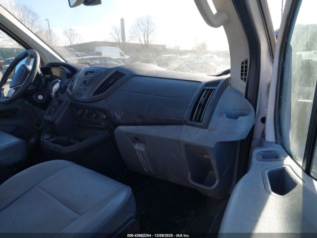 Ford Transit Image 15