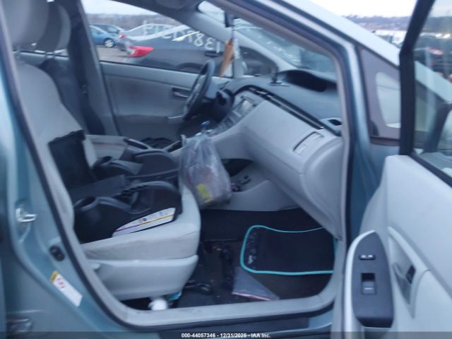 Toyota Prius Three Image 14