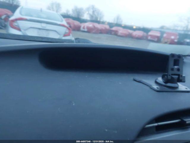 Toyota Prius Three Image 16