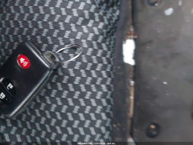 Toyota Prius Three Image 8