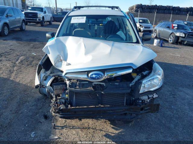 Subaru Forester 2.5i Image 8