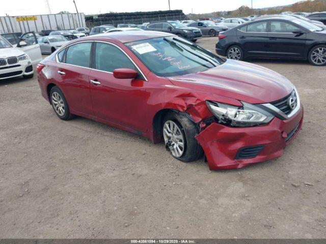  Salvage Nissan Altima
