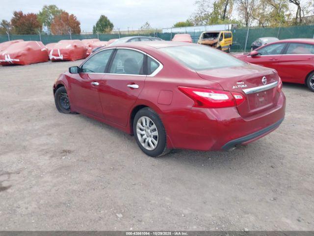 Nissan Altima 2.5 S Image 10