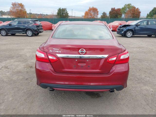 Nissan Altima 2.5 S Image 9