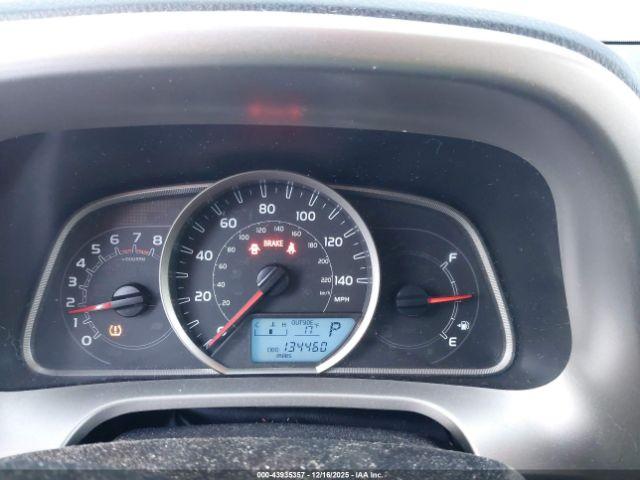 Toyota RAV4 Xle Image 3