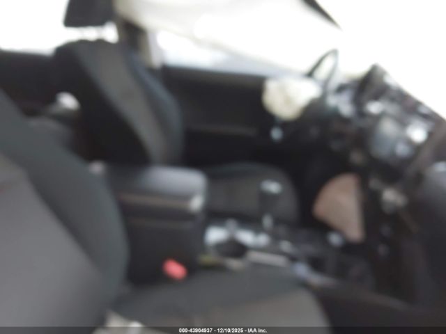 Toyota 4Runner Trail Image 7