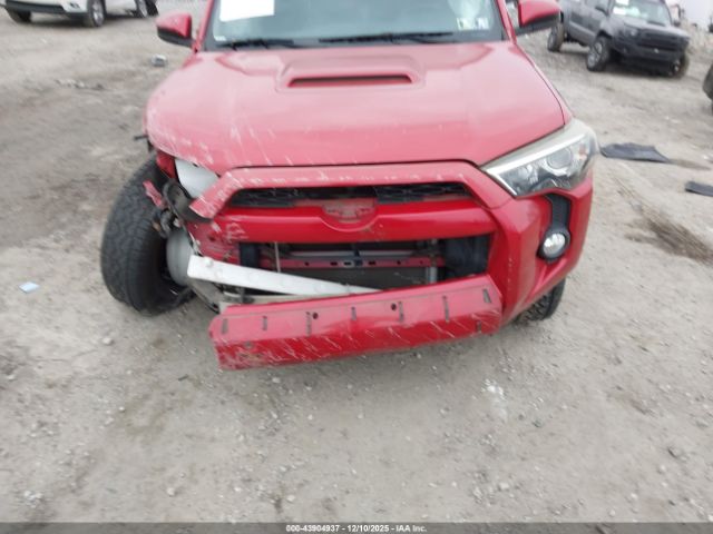 Toyota 4Runner Trail Image 2