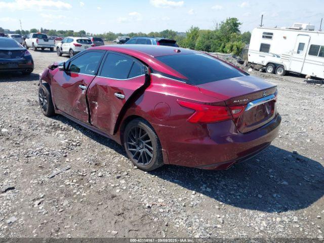 Nissan Maxima Image 12