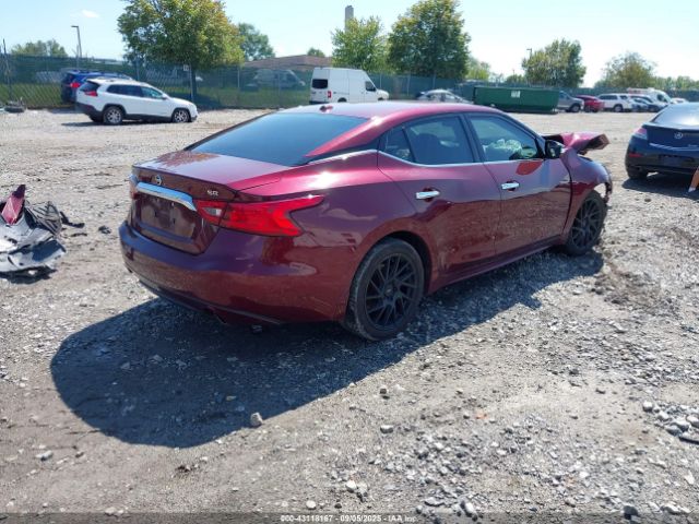 Nissan Maxima Image 15