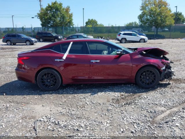 Nissan Maxima Image 10