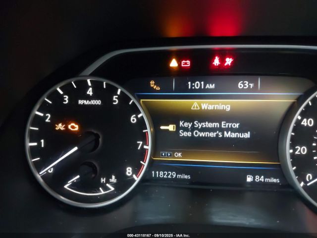 Nissan Maxima Image 11