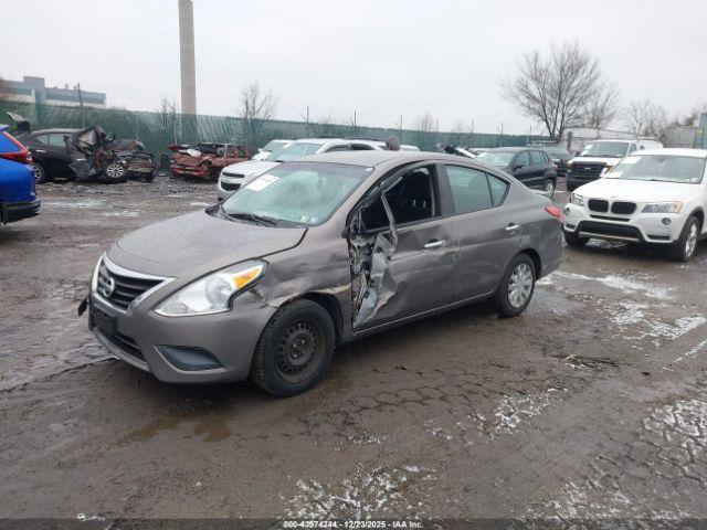 Nissan Versa 1.6 Sv Image 11