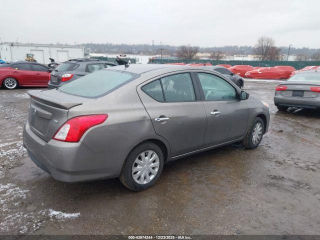Nissan Versa 1.6 Sv Image 3