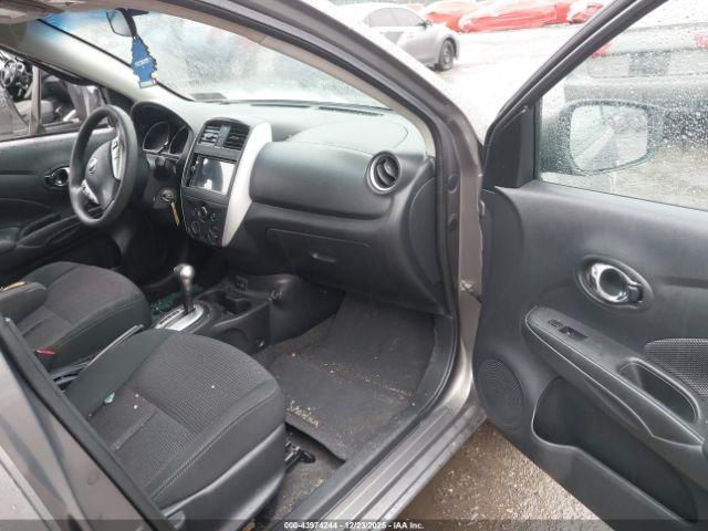 Nissan Versa 1.6 Sv Image 9