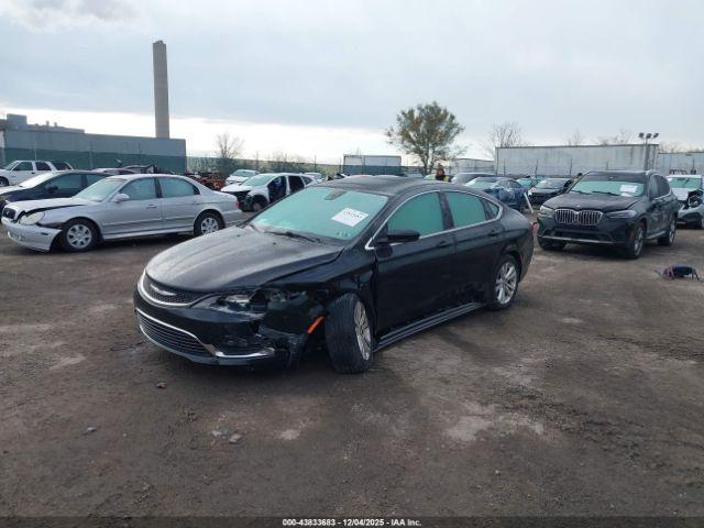 Chrysler 200 Limited Image 2