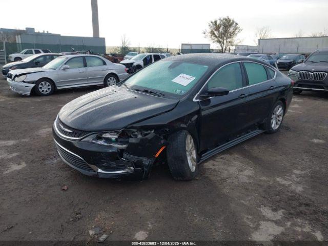 Chrysler 200 Limited Image 6