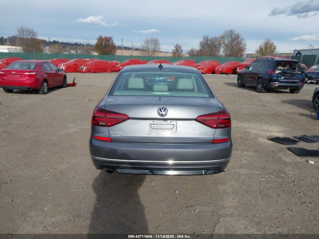 Volkswagen Passat Image 9