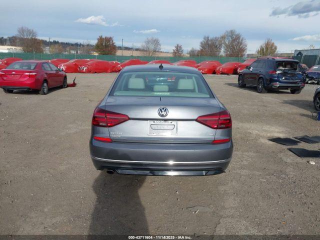 Volkswagen Passat Image 9