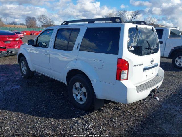 Nissan Pathfinder S Image 6