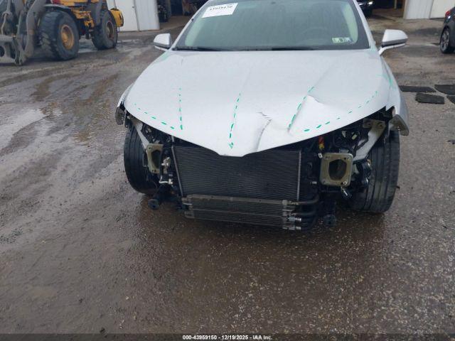 Lincoln MKZ Hybrid Image 8